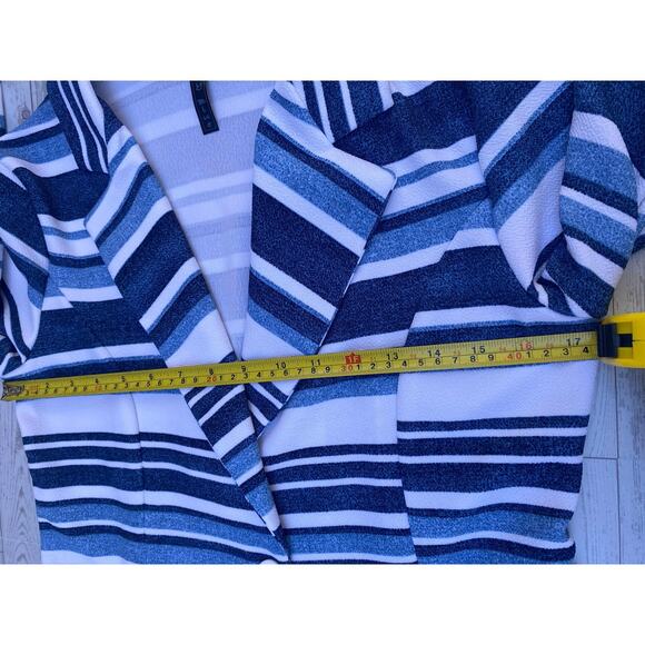Westbound Women’s Small Blue White Striped Blazer Jacket One Button Casual - Picture 4 of 6